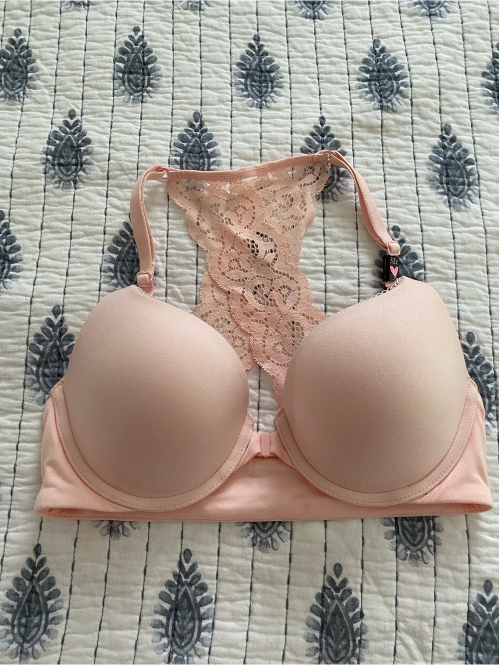 Victoria’s Secret Lace-Back Light Pink Padded Racerback Bra